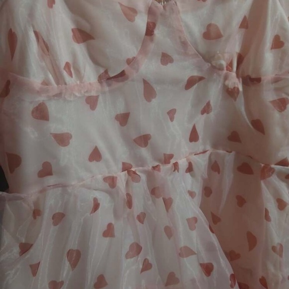 Elegant Pink Layered Dress - Picture 4 of 5